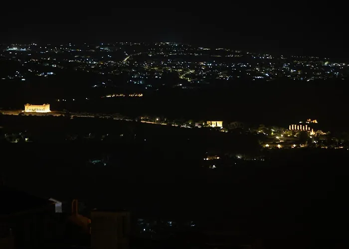 アパート Casuzze Al Duomo Con Vista Valle Dei Templi!